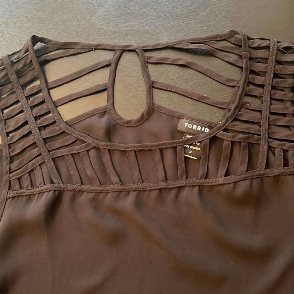 Black caged Torrid Tank! Size 3x - Picture 2 of 4